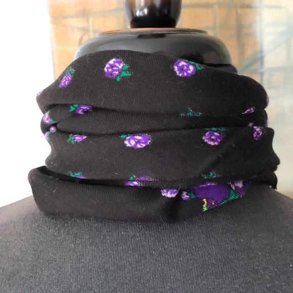 Vintage 100% Wool🧣Scarf - Picture 2 of 7